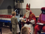 Sinterklaasfeest bij S.K.N.W.K. voor JO7-1 van vrijdag 1 december 2023 (143/180)